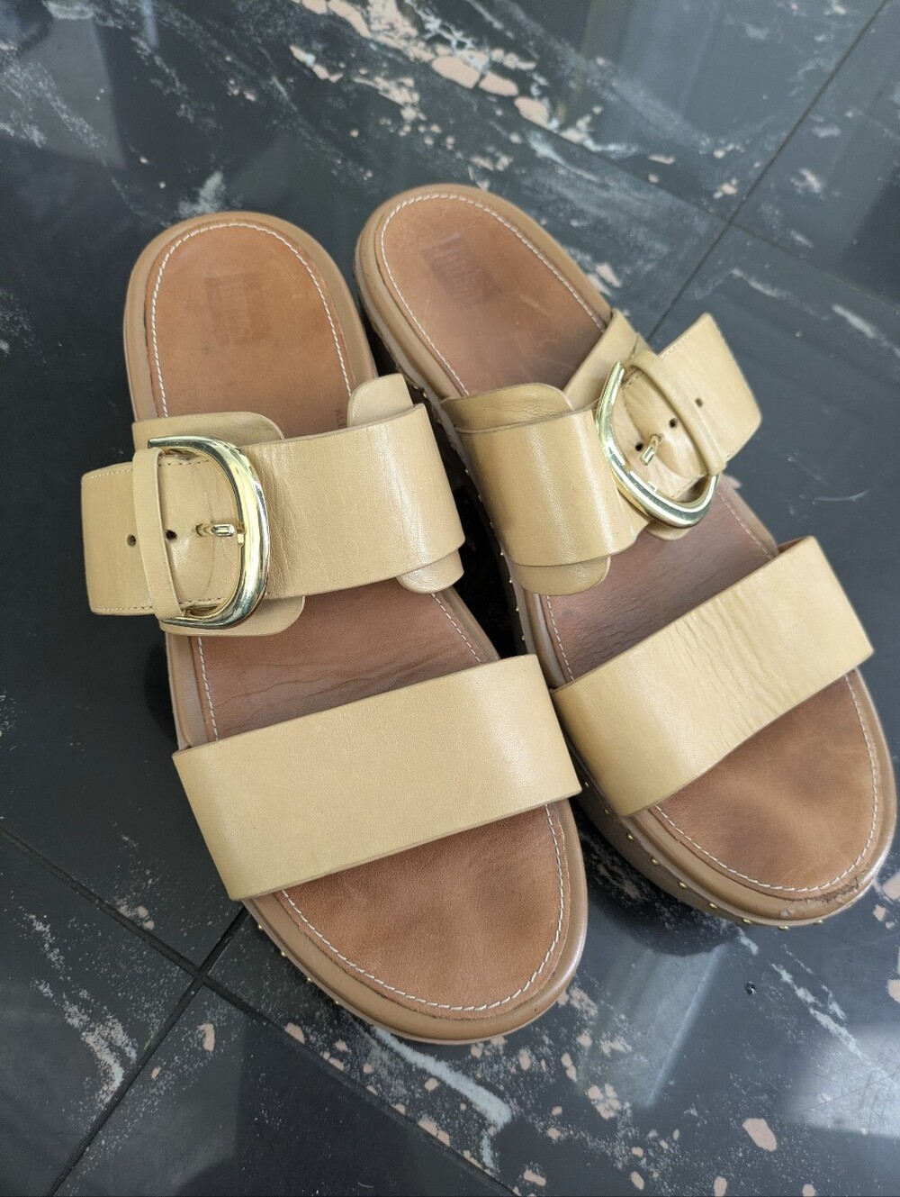 Fitflop Leather Buckle Slides Size 9